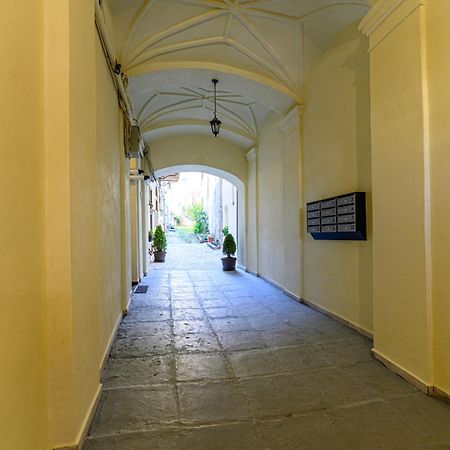 Uptown 46 Apartment Brasov Exterior photo
